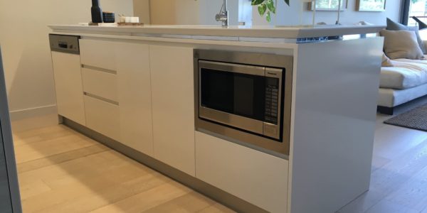 display suite northwest kitchen island microwave