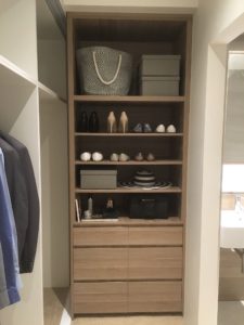 display suite northwest walk-in closet