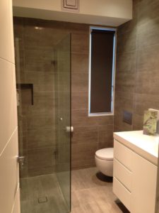 custom shower enclosure and comfort room